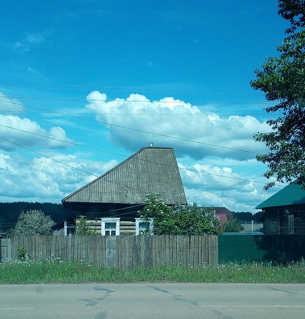 - I'd like a house. - Do you want a whole or half? - I think half will be enough ... - My, House, Udmurtia