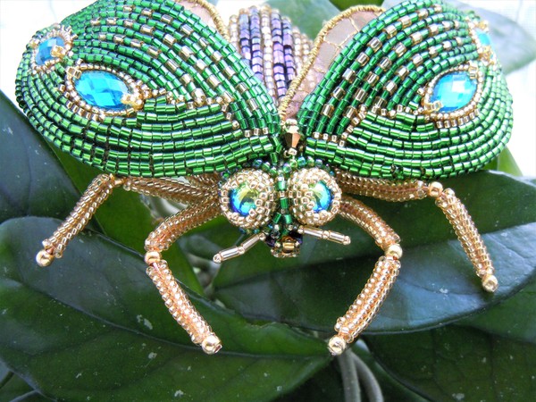 Beetle Bringing happiness - My, Жуки, Beads, Embroidery, Beadwork, Beading, Brooch, , Green, Longpost