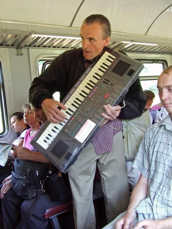 Musician in the train Fastov - Bila Tserkva - Train, Musicians, Yamaha, Star, Stars