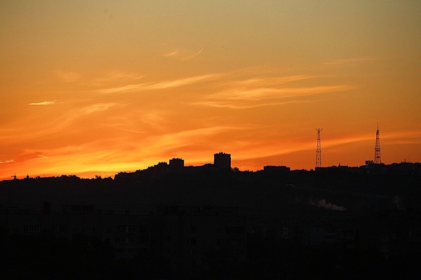 Sunrise in the city N) Not the Hollywood hills of course, but beautiful :) - Cityscapes, dawn, My, Street photography