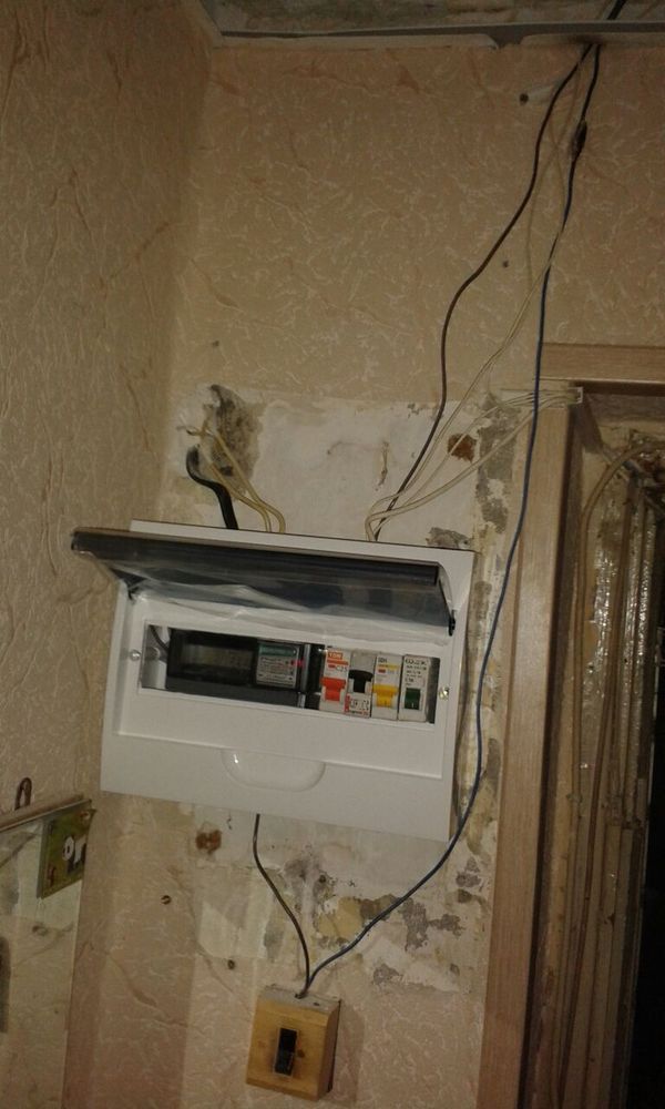 Electrician's Notes. - My, Электрик, Housing and communal services, Hack, Bad contact, Rukozhop, Power engineering, Longpost