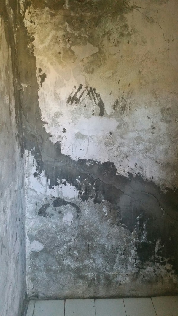 When I decided to punish the old plasterer for bad work - , Master, Cement