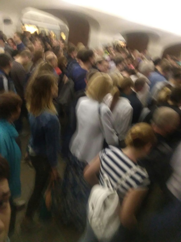 Who there wanted to transfer the deputies to the subway? - My, The photo, Traffic jams, It happens, Moscow, Subway station, Longpost
