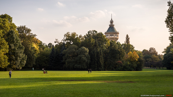 Old tower. - My, Sky, Grass, The park, Architecture, Evening, Budapest, Tower