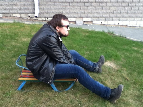 Исповедь задрота с сидящей в голове мыслью что он может быть не одинок....