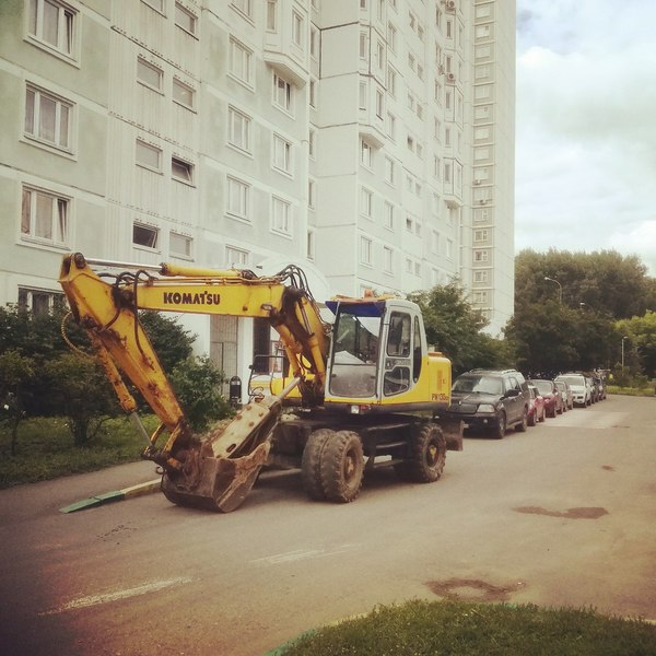 When I arrived home in a company car - Work, Official transport, House, Komatsu