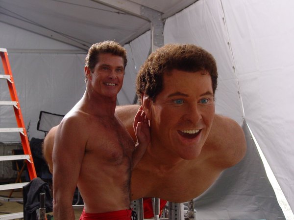 David Hasselhoff and his SpongeBob wax figure - David Hasselhoff, SpongeBob, Wax figures, The photo