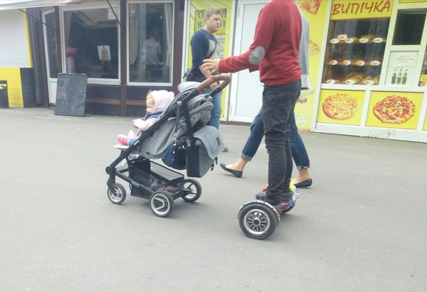 Son, we'll only let you ride the hoverboard if you go out with your little sister. - Hoverboard, Children, My, Walk