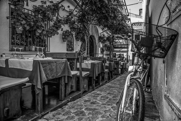 Немного ч/б на ночь глядя. Моё, Фотограф, Виталий орлинский, Черно-белое, Путешествия, Киев, Украина, Испания, Длиннопост