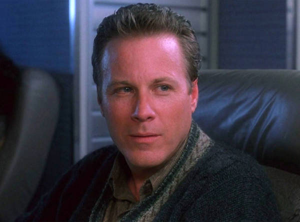 Actor John Heard, who played Peter McCallister in Home Alone, has died. - Alone at home, The McCallisters, Sadness, Death, Obituary, news, , Home Alone (Movie)