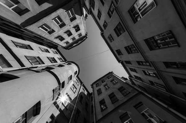 дома колодцы зачем так строили. Смотреть фото дома колодцы зачем так строили. Смотреть картинку дома колодцы зачем так строили. Картинка про дома колодцы зачем так строили. Фото дома колодцы зачем так строили