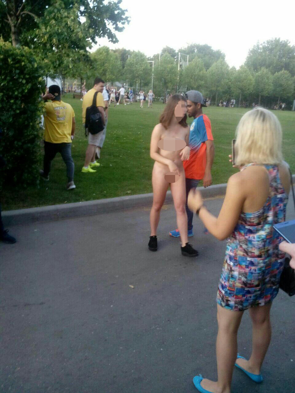 Completely naked girls walk around in the center of Moscow - NSFW, Flowers and, Gorky Park, , Longpost