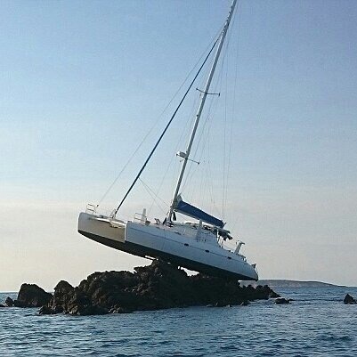 The floor is lava reaching a new level. - Yacht, The floor is lava, Ocean