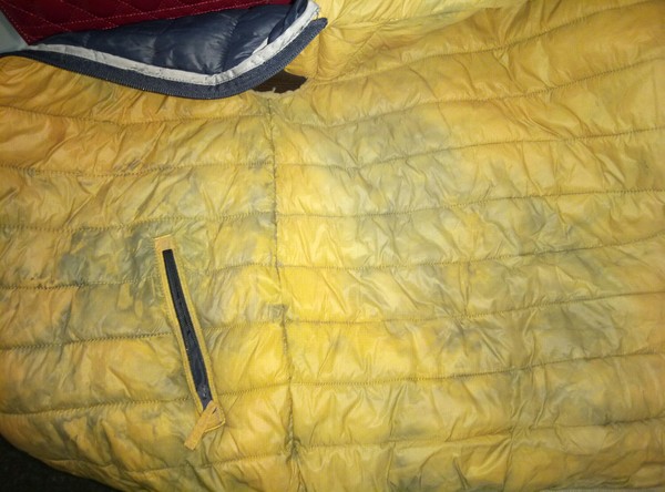 Помогите, вернуть вещи былой цвет.