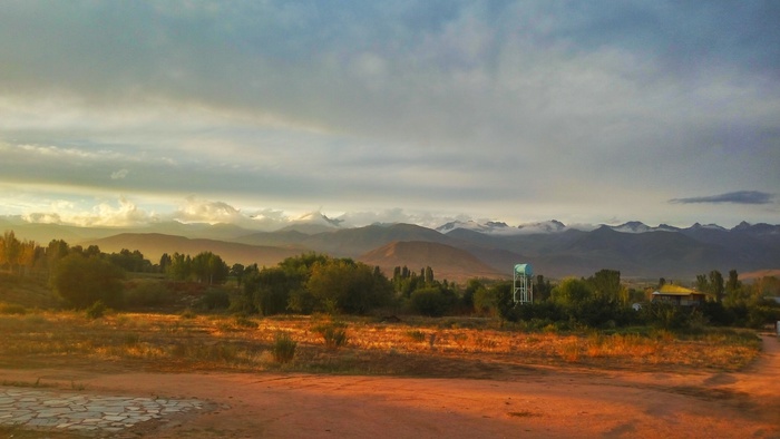 Kyrgyzstan, the land of the magical sun - My, Longpost, The mountains, Sunset, Light, Kyrgyzstan