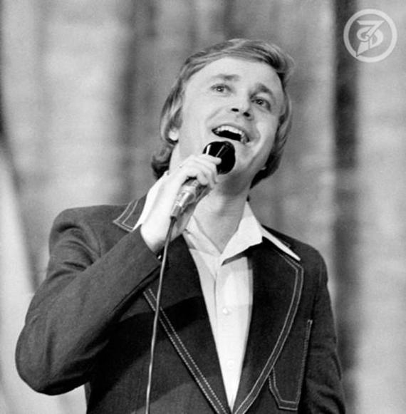 В этот день 1990 года ушел из жизни любимец советской публики, эстрадный певец и композитор Евгений Мартынов