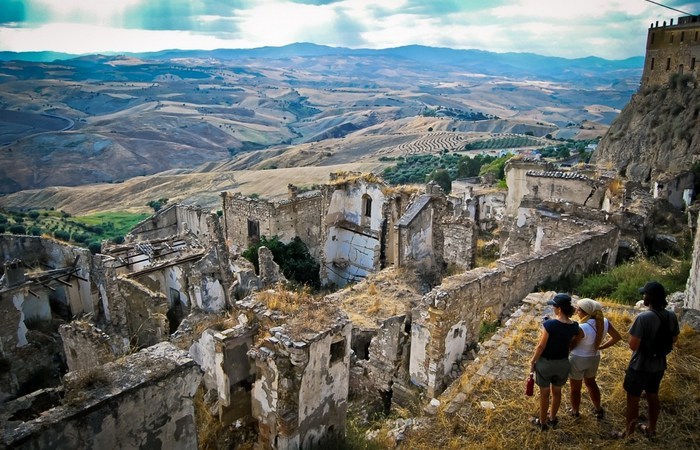 10 Amazing Ghost Towns That Really Exist Today - Town, Abandoned, Urbanphoto, Zabugornyurban, Video, Longpost, Abandoned place, Abandoned cities