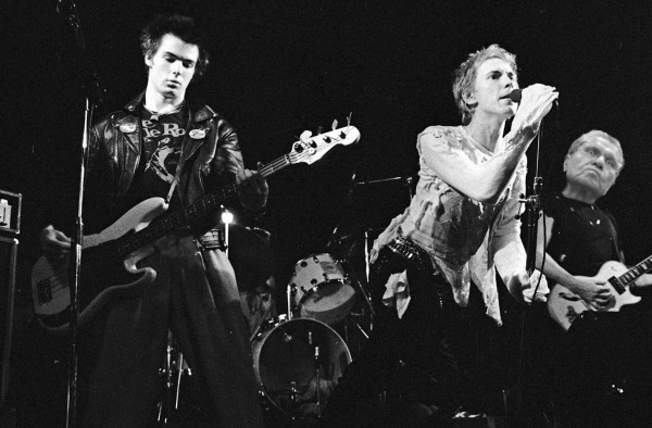   . , Sex Pistols