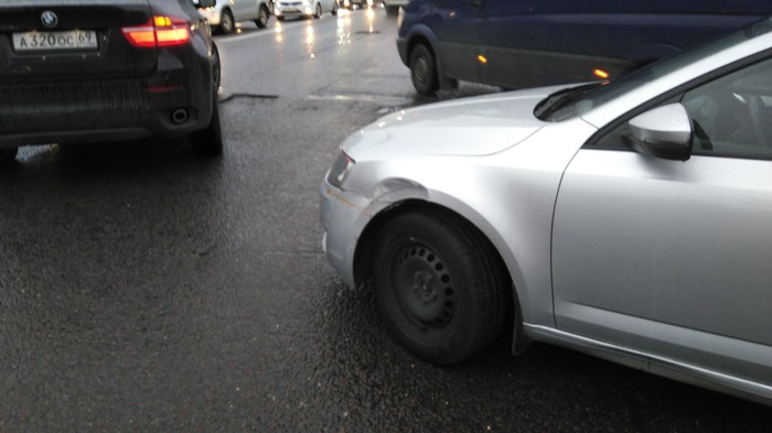 Accident Odintsovo September 6 17:20 Novo-sportivnaya street at the intersection with the Krasnogorsk highway if anyone has a video or witnesses - My, Odintsovo, Road accident, Car accidents, Crash, Overtaking