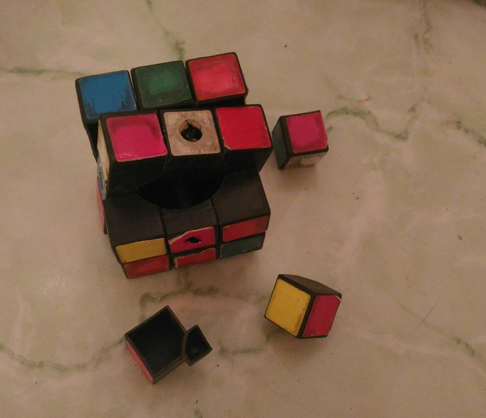 Damn cube! - My, Rubik's Cube, Головоломка, Sadness, Stupidity, Power