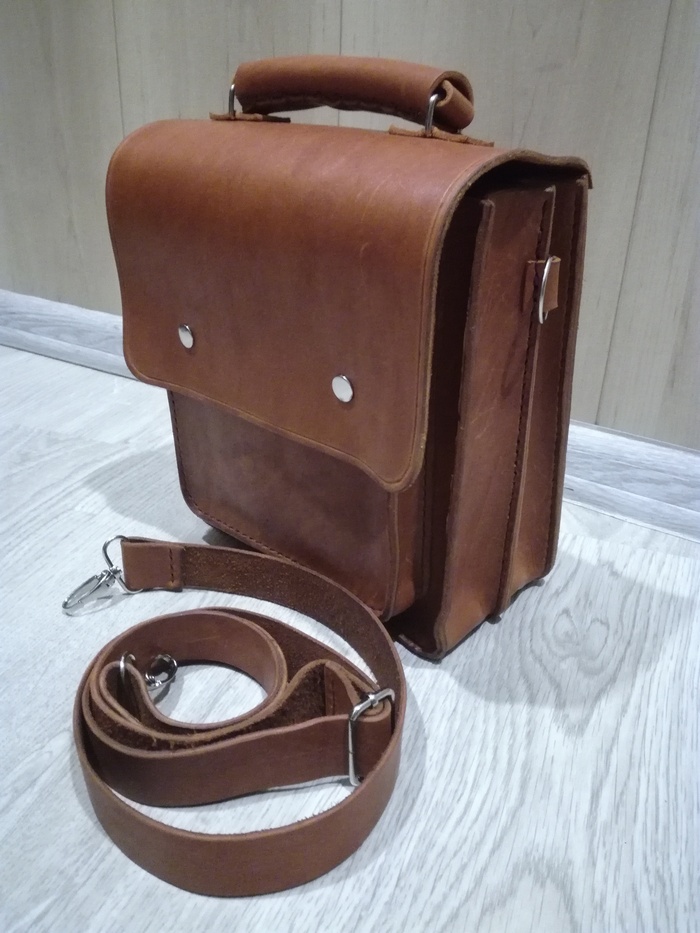 Tried to make the first bag - My, Handmade, Leather, Сумка, Longpost, Leather, Needlework, Handmade, Leather products