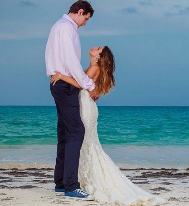 Boban Marjanovic with his wife - Basketball, , NBA, Boban MarjanoviД‡, The beauty and the Beast, Height difference, Longpost, Serbia