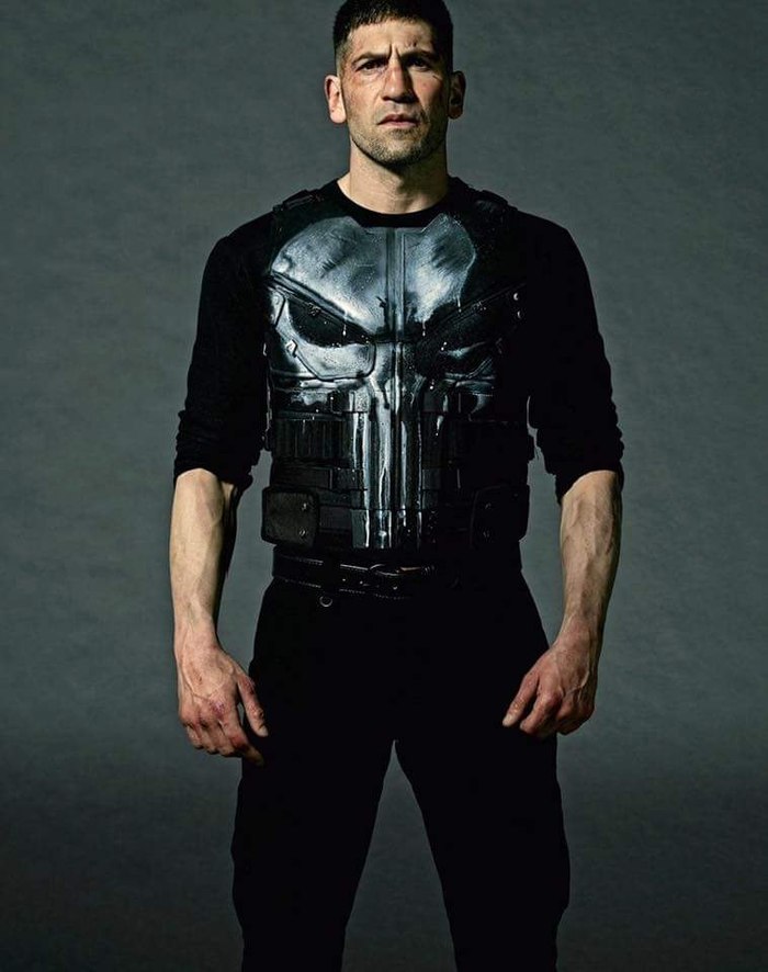It's just that the Punisher, played by Jon Bernthal, looks at you like a crime. The series will start in November 2017. - The punisher, Cinema, Serials, Movies