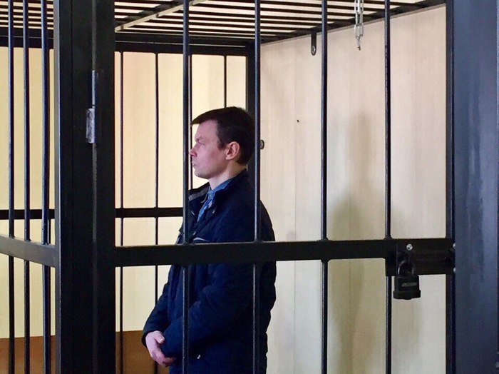 In the Novgorod region, a man was sentenced, found guilty of attacking doctors - Velikiy Novgorod, Medics, Attack, Punishment, Video, Longpost