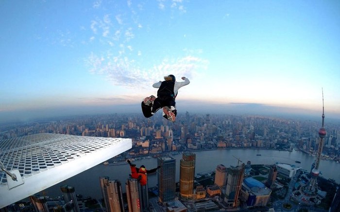 As they say respect and respect - Base jumping, Parachuting, Height, Captures the spirit, Strength of will, Bravery, Courage