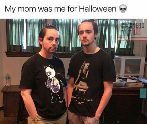 My mom dressed up as me for Halloween - Halloween, Mum
