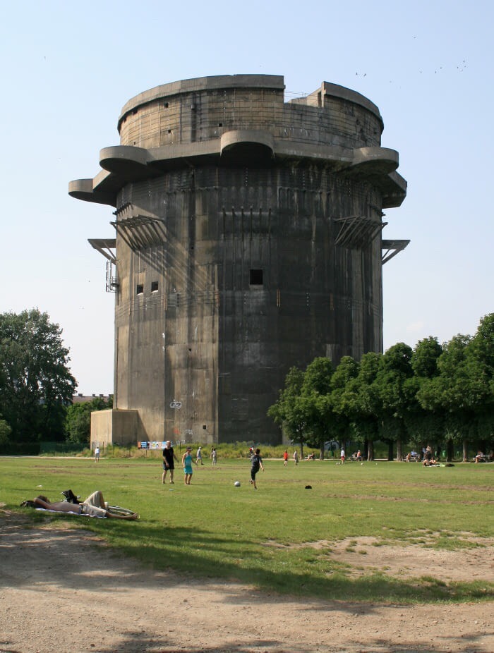 The best place to survive the zombie apocalypse - The zombie apocalypse, Tower