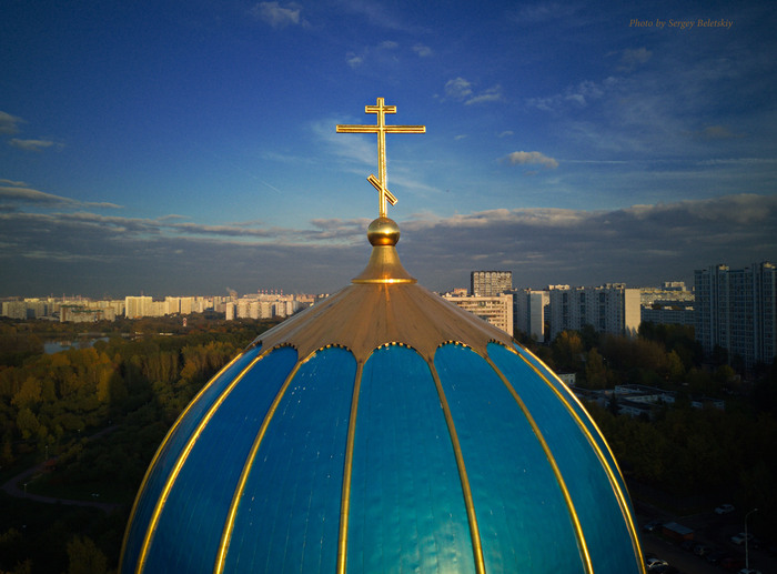 Temple of the Life-Giving Trinity at Borisov Ponds - My, Trinity, Trinity Church, DJI Mavic, Moscow, Aerial photography, Autumn