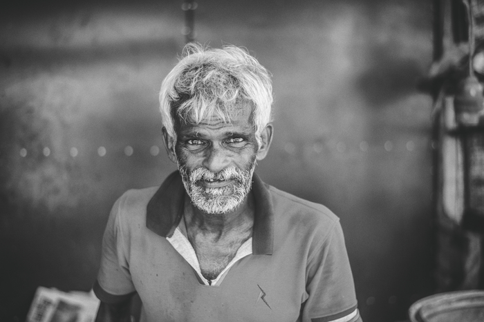 Fisherman at the market in Sri Lanka - My, The photo, Photographer, Black and white, Fisherman, Sri Lanka, Travels, Fishermen