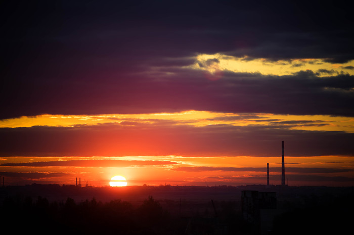 A bit of Omsk sunset in the tape - My, Sunset, The photo, Landscape, Sky, The sun, 