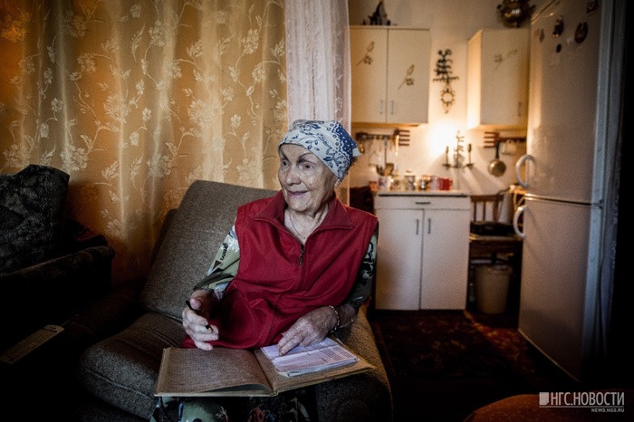 The mayor banned the eviction of an elderly couple from a hostel in Novosibirsk (Continued) - Mayor, zatulinka, Richard Sorge, Retirees, Elbow, Eviction, Court, Warrant, Longpost, Anatoly Lokot