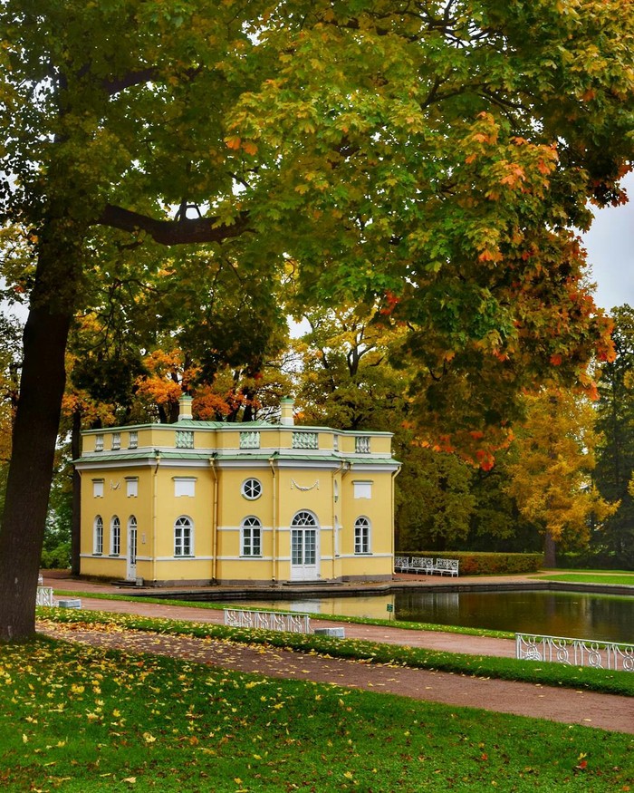 Павильон «Верхняя ванна» , Екатерининский парк.