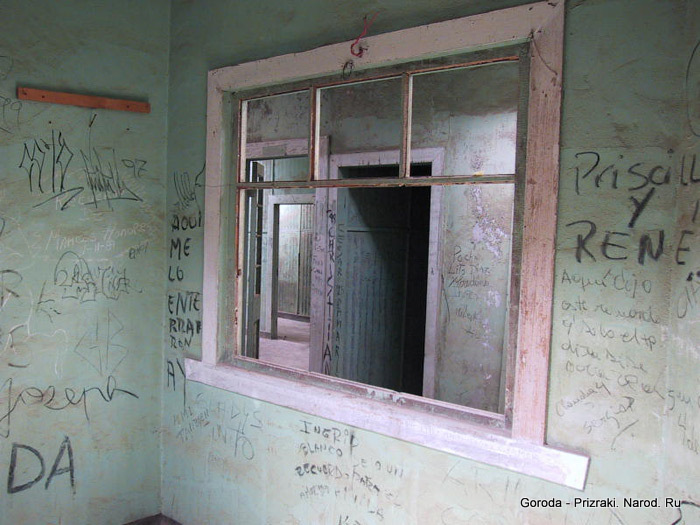 Abandoned mining town of Humberstone, Chile. - , mining town, Chile, , Abandoned, Longpost, Urbanphoto