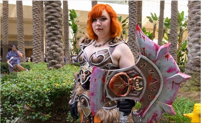 Pampushka for the Barbarian. - Cosplay, Blizzcon, Barbarian, Pampushkas, Surprise