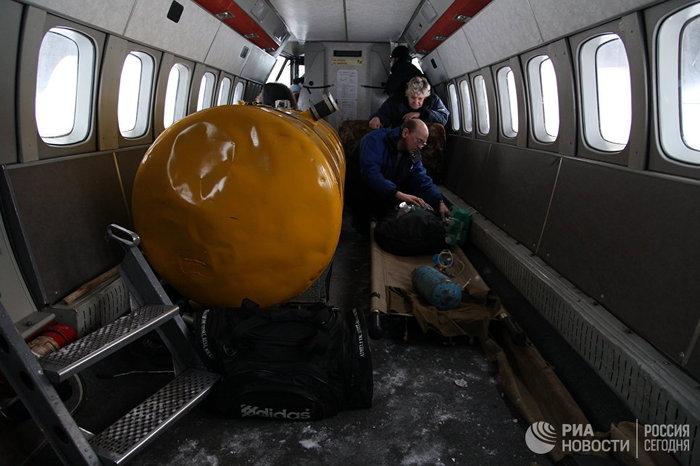 How doctors and pilots save children in the North. - news, The medicine, Air ambulance, Children, Doctors, Риа Новости, Longpost