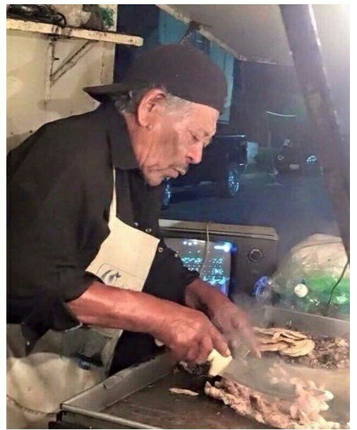 At the Kursk railway station, Morgan Freeman cooks a great shawarma - Morgan Freeman, It seemed, From the network