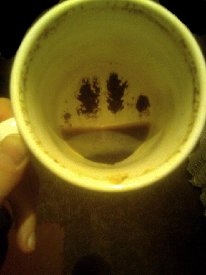 When even the coffee grounds laugh at your attempts to make a prank on Peekaboo - My, The photo, Self-irony, Coffee