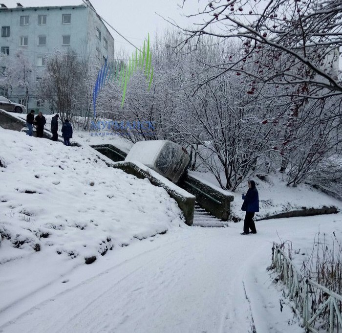 Severe Murmansk parking - Car, Crash, How?, Why