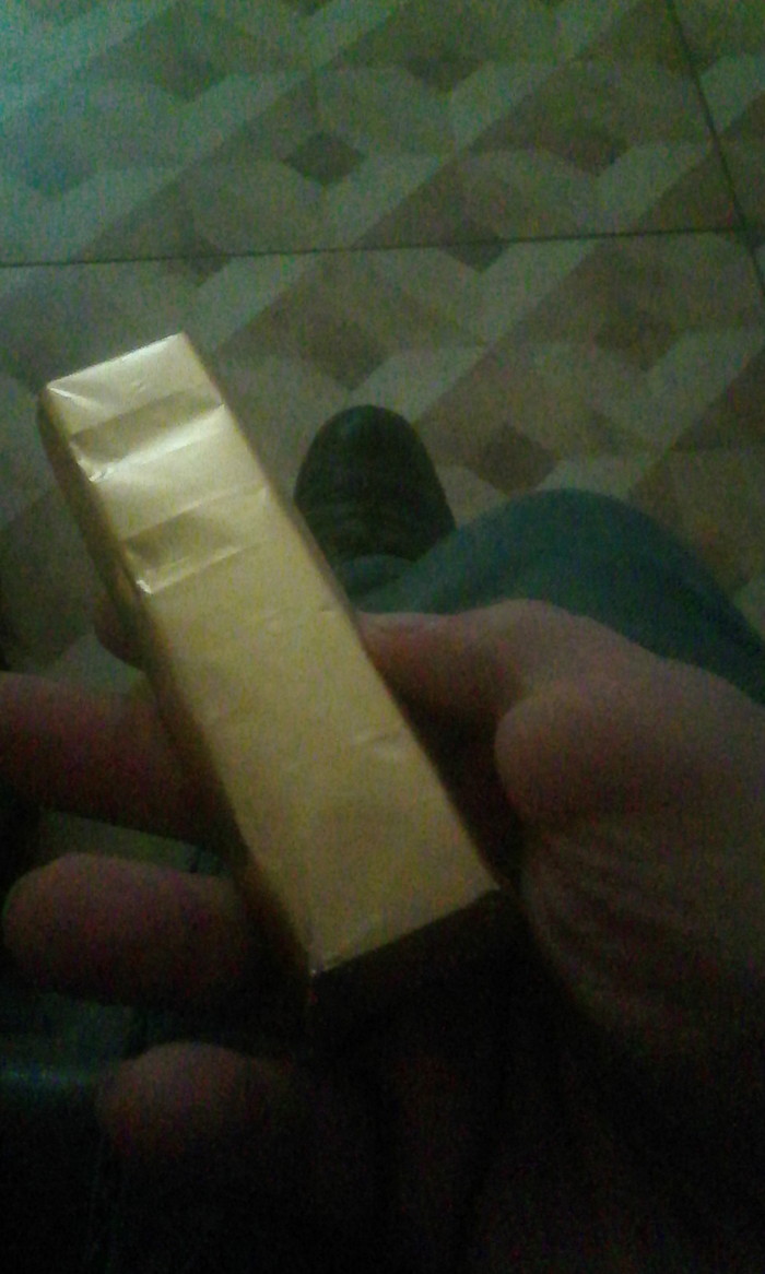 Кусочек,золото не желаете?