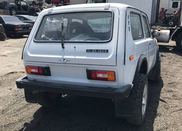 In the USA, the old Niva was rated as a solid foreign car - USA, , , , Yomayo, Stupid, Stupidity