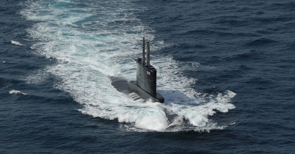 Подводные лодки типа «лос-анджелес». Вэнгард подводная лодка. Волны подводные лодки. 667 бдрм. Подводная лодка с высокой рубкой.