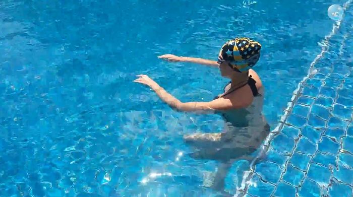 Плавание баттерфляем: уроки со взрослой ученицей Баттерфляй, Плавание, Видео, Видеоуроки, Уроки плавания, Как научиться плавать, Длиннопост