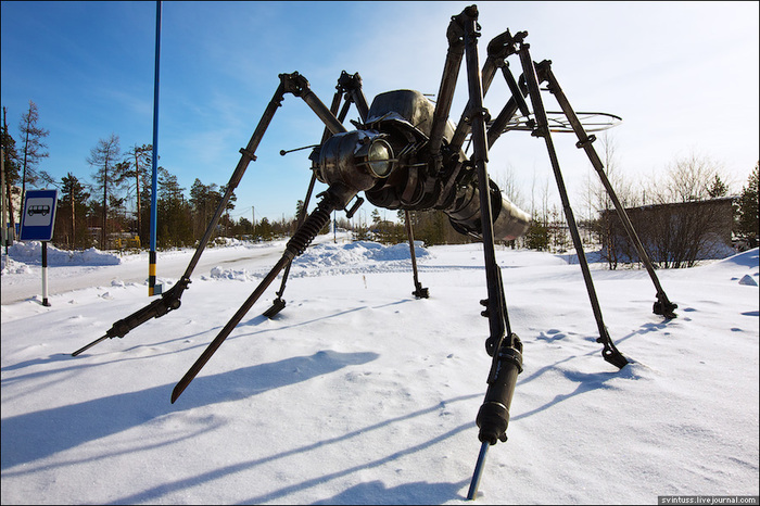 Noyabrsk. Monument to the mosquito. - My, Monument, Mosquitoes, , Noyabrsk, North, Far North, Yamal