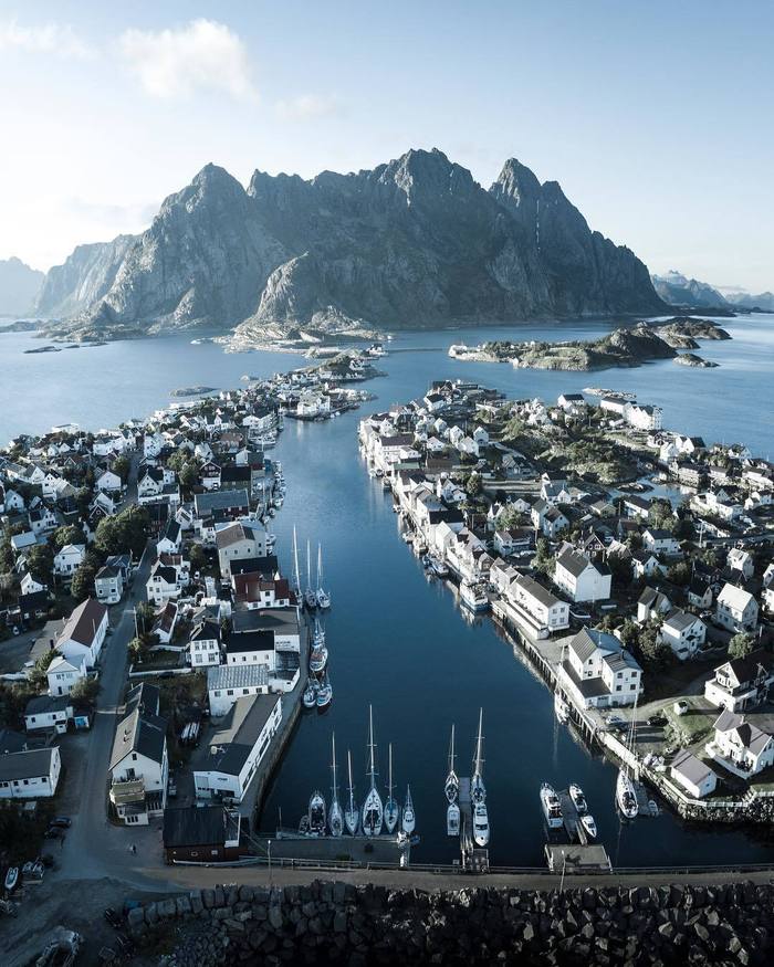 Хеннингсвер, Норвегия