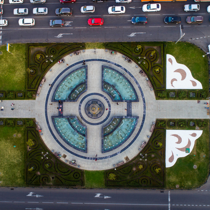 Woman in Red /     .