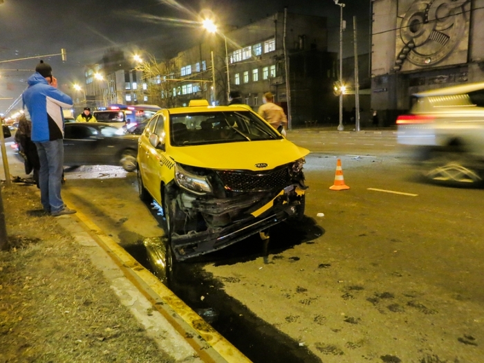 Accident Sharikopodshipnikovskaya street November 27, 2017 - My, Road accident, 